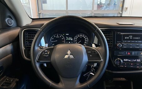 Mitsubishi Outlander III рестайлинг 3, 2013 год, 1 320 000 рублей, 10 фотография