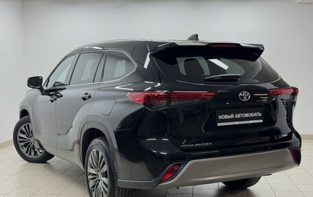Toyota Highlander, 2026 год, 5 600 000 рублей, 4 фотография