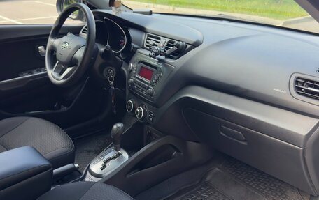 KIA Rio III рестайлинг, 2012 год, 898 000 рублей, 10 фотография