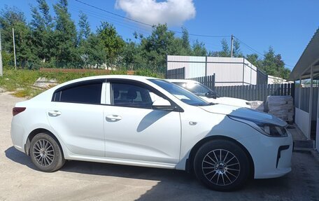 KIA Rio IV, 2018 год, 1 140 000 рублей, 2 фотография