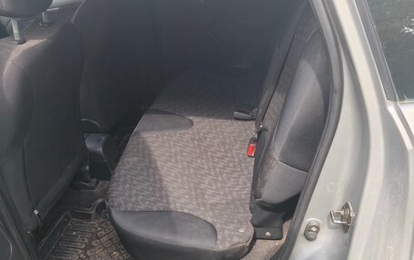 Nissan Note II рестайлинг, 2006 год, 380 000 рублей, 25 фотография