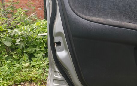Nissan Note II рестайлинг, 2006 год, 380 000 рублей, 28 фотография