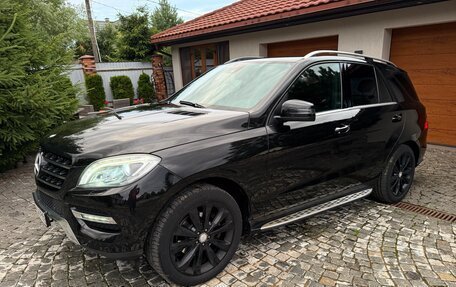Mercedes-Benz M-Класс, 2013 год, 2 850 000 рублей, 3 фотография