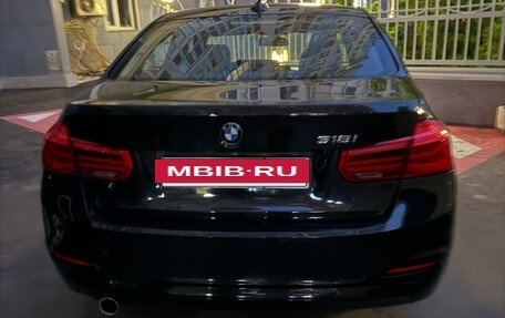 BMW 3 серия, 2018 год, 1 600 000 рублей, 3 фотография