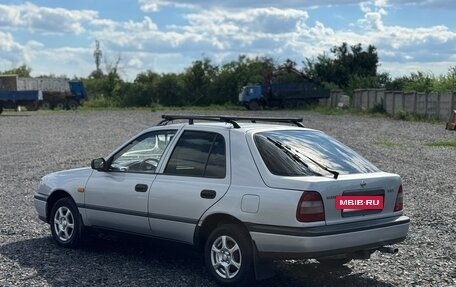 Nissan Sunny N14, 1993 год, 250 000 рублей, 3 фотография