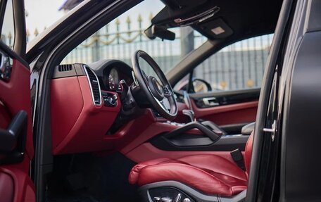 Porsche Cayenne III, 2018 год, 6 200 000 рублей, 4 фотография