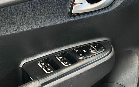 KIA Rio IV, 2018 год, 1 249 000 рублей, 7 фотография