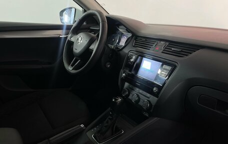 Skoda Octavia, 2019 год, 848 000 рублей, 10 фотография