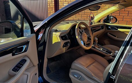 Porsche Macan I рестайлинг, 2014 год, 2 700 000 рублей, 4 фотография