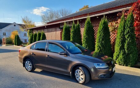 Volkswagen Jetta VI, 2011 год, 1 090 000 рублей, 5 фотография
