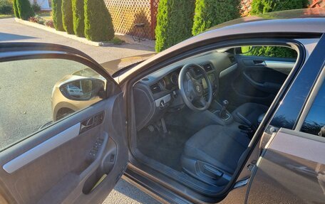 Volkswagen Jetta VI, 2011 год, 1 090 000 рублей, 6 фотография