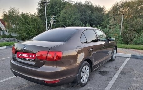 Volkswagen Jetta VI, 2011 год, 1 090 000 рублей, 18 фотография