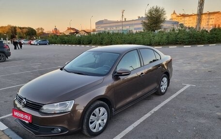 Volkswagen Jetta VI, 2011 год, 1 090 000 рублей, 12 фотография