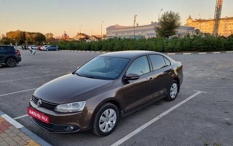 Volkswagen Jetta VI, 2011 год, 1 090 000 рублей, 11 фотография