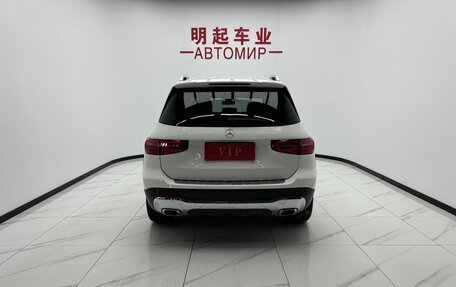 Mercedes-Benz GLB, 2021 год, 1 900 000 рублей, 6 фотография