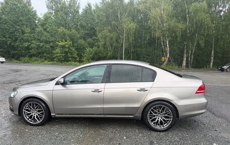 Volkswagen Passat B7, 2012 год, 850 000 рублей, 2 фотография
