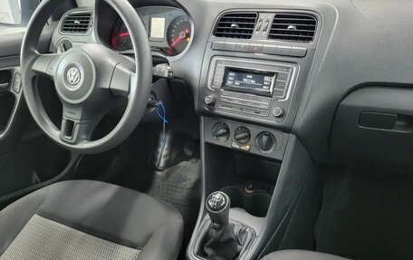 Volkswagen Polo VI (EU Market), 2015 год, 1 030 000 рублей, 19 фотография
