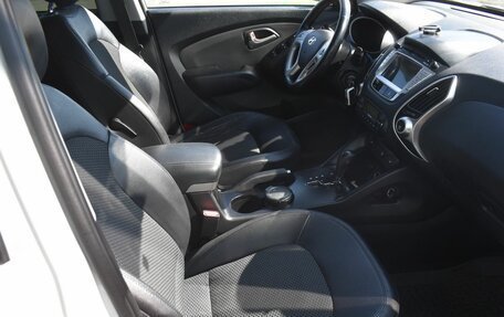 Hyundai ix35 I рестайлинг, 2013 год, 980 000 рублей, 10 фотография