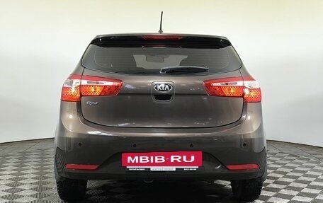 KIA Rio III рестайлинг, 2015 год, 940 000 рублей, 5 фотография