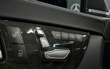 Mercedes-Benz CLS, 2017 год, 4 600 000 рублей, 14 фотография