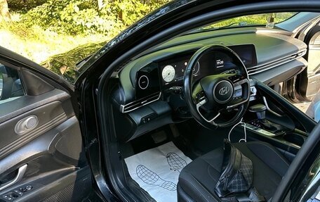 Hyundai Elantra, 2021 год, 2 000 000 рублей, 10 фотография