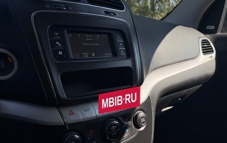 Dodge Journey I, 2011 год, 1 300 000 рублей, 12 фотография