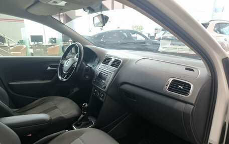Volkswagen Polo VI (EU Market), 2016 год, 840 000 рублей, 15 фотография