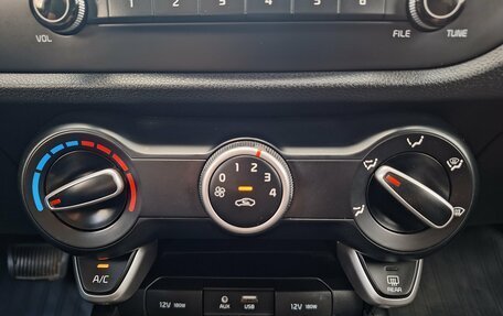 KIA Rio IV, 2017 год, 1 390 000 рублей, 18 фотография