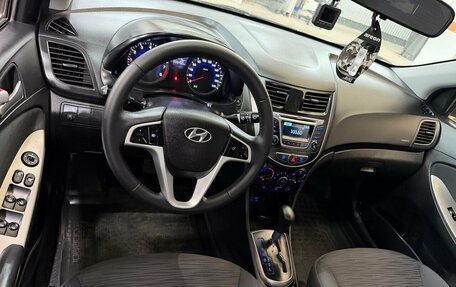 Hyundai Solaris II рестайлинг, 2015 год, 990 000 рублей, 5 фотография
