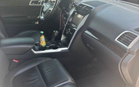 Ford Explorer VI, 2014 год, 2 550 000 рублей, 15 фотография