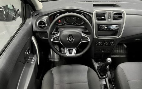 Renault Logan II, 2019 год, 975 000 рублей, 11 фотография