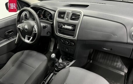 Renault Logan II, 2019 год, 975 000 рублей, 13 фотография