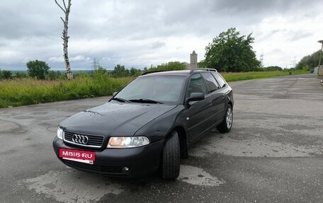 Audi A4, 2000 год, 530 000 рублей, 10 фотография