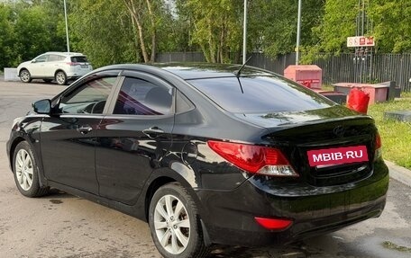 Hyundai Solaris II рестайлинг, 2013 год, 695 000 рублей, 2 фотография