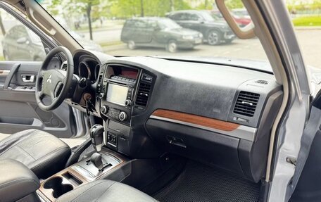 Mitsubishi Pajero IV, 2008 год, 1 450 000 рублей, 12 фотография
