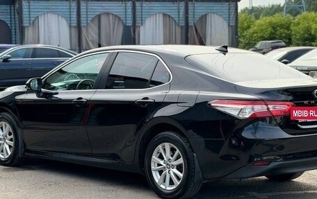 Toyota Camry, 2021 год, 2 500 000 рублей, 2 фотография