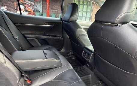 Toyota Camry, 2021 год, 2 500 000 рублей, 11 фотография