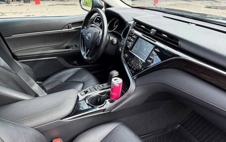 Toyota Camry, 2021 год, 2 500 000 рублей, 13 фотография