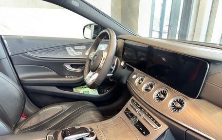 Mercedes-Benz CLS, 2019 год, 6 300 000 рублей, 10 фотография