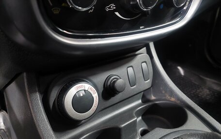 Renault Duster I рестайлинг, 2013 год, 800 000 рублей, 20 фотография