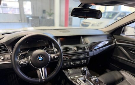 BMW 5 серия, 2015 год, 2 399 900 рублей, 10 фотография