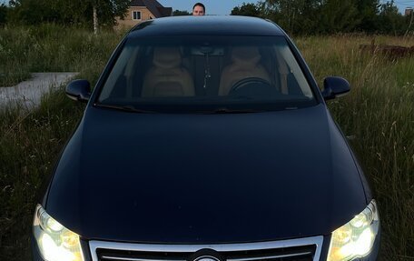 Volkswagen Passat B6, 2005 год, 630 000 рублей, 3 фотография