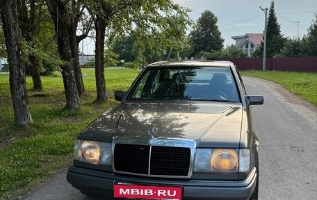 Mercedes-Benz W124, 1992 год, 750 000 рублей, 2 фотография