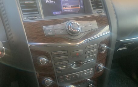 Nissan Patrol, 2011 год, 2 750 000 рублей, 17 фотография