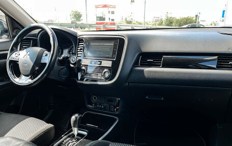 Mitsubishi Outlander III рестайлинг 3, 2018 год, 1 847 000 рублей, 10 фотография