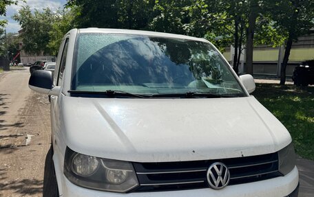 Volkswagen Multivan T5, 2010 год, 1 300 000 рублей, 1 фотография
