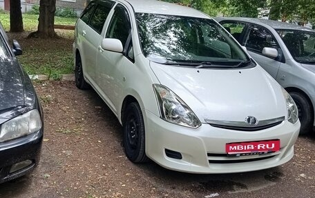 Toyota Wish II, 2006 год, 700 000 рублей, 1 фотография