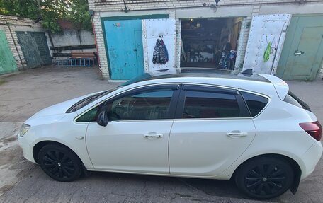 Opel Astra J, 2012 год, 1 000 000 рублей, 7 фотография