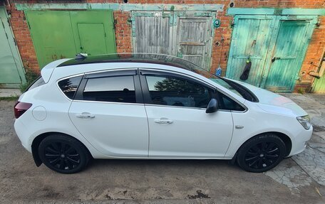 Opel Astra J, 2012 год, 1 000 000 рублей, 3 фотография