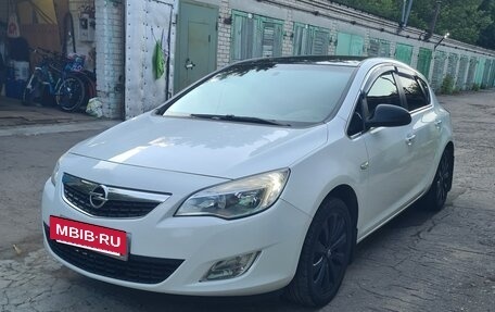 Opel Astra J, 2012 год, 1 000 000 рублей, 8 фотография